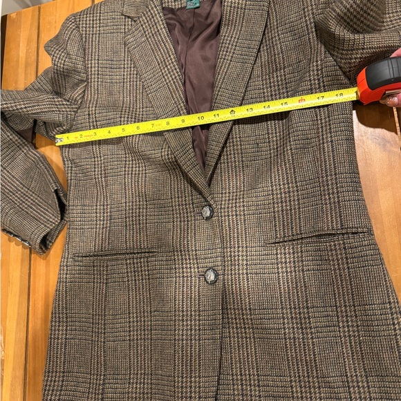 Equestrian Size 8 Ralph Lauren Brown Plaid Wool and Alpaca Blazer - Picture 7 of 8